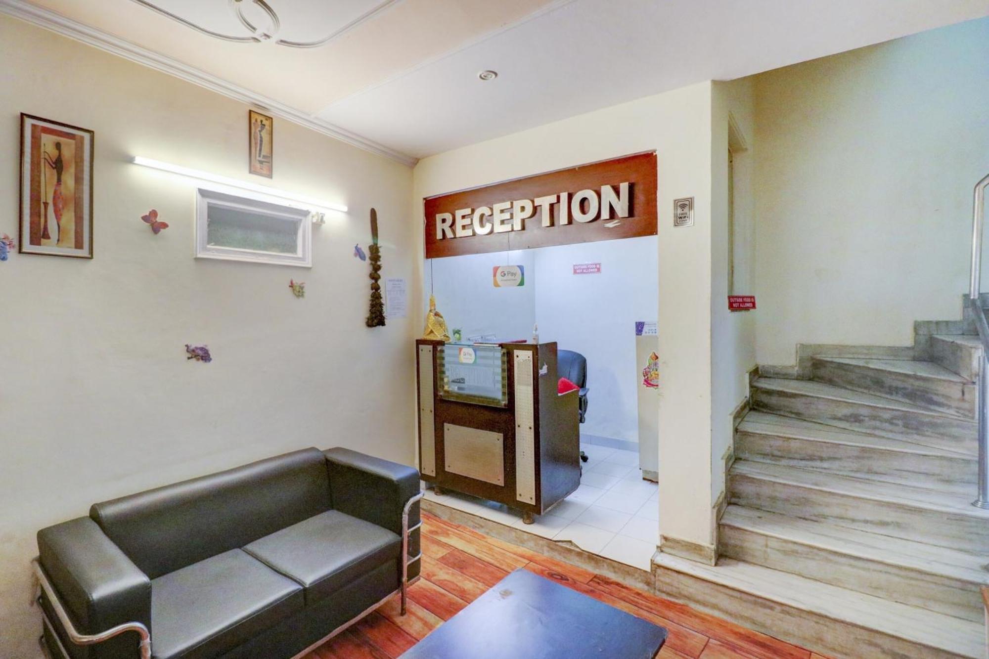 O Ratiram Hotel Kalkaji Devi